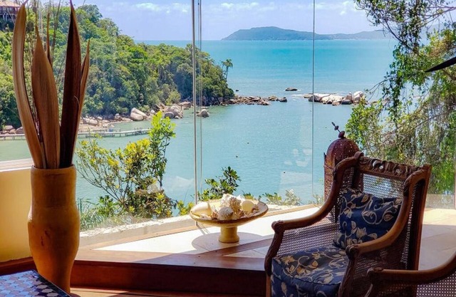 Beachfront house in a Maritime Condominium on the Costa Esmeralda. Spectacular view!