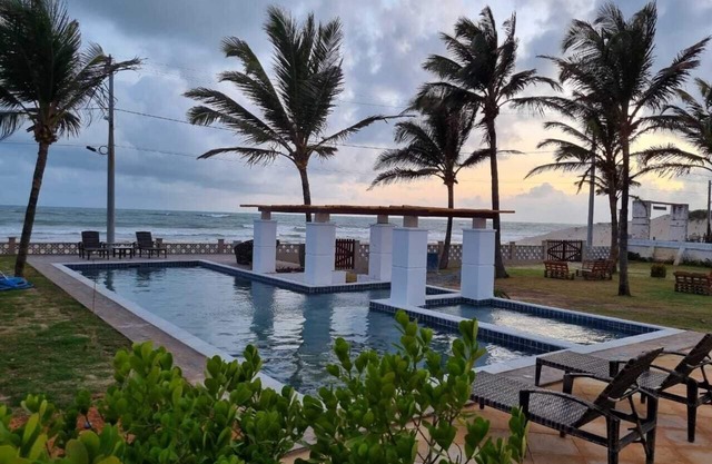 Beachfront house in Condado da Praia - 7 to 10 air-conditioned suites
