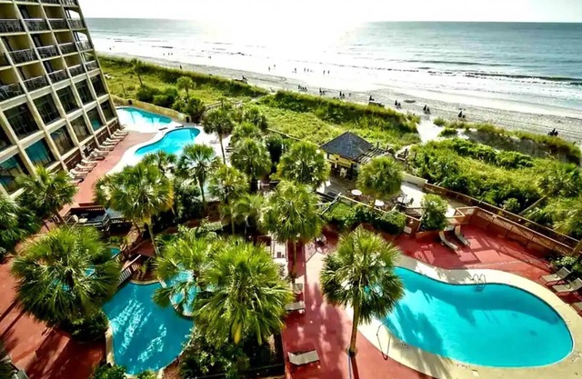 Beachfront Resort Condo w/Lazy River & Pools.