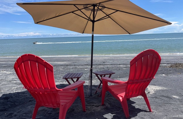 Beachfront Villa in Decameron