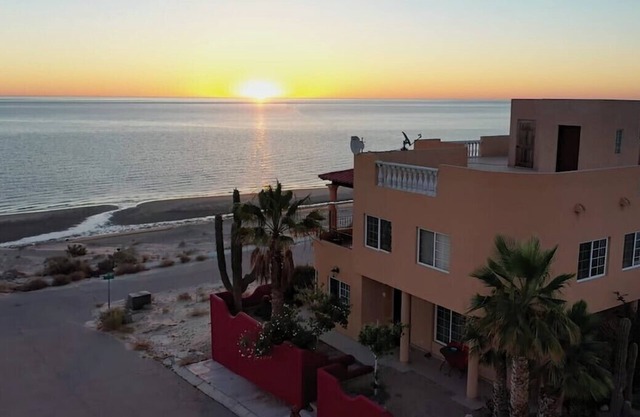 Beachfront Villa @ the Sea of Cortez. Where the Desert 🌵 meets the Sea 🌊