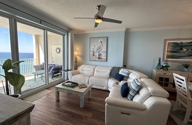 ☀️Beachfront with FAB Views-Gulf Front Indoor/Outdoor Pool-2BR Ocean Reef 1203☀️