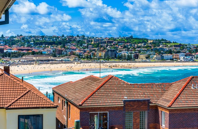 Beachside lookout close to Bondi Beach