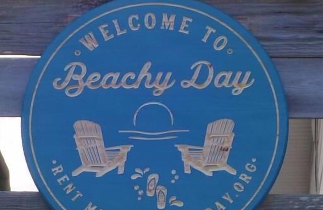 Beachy Day - Sunny, Bright and Charming Beach Bungalow