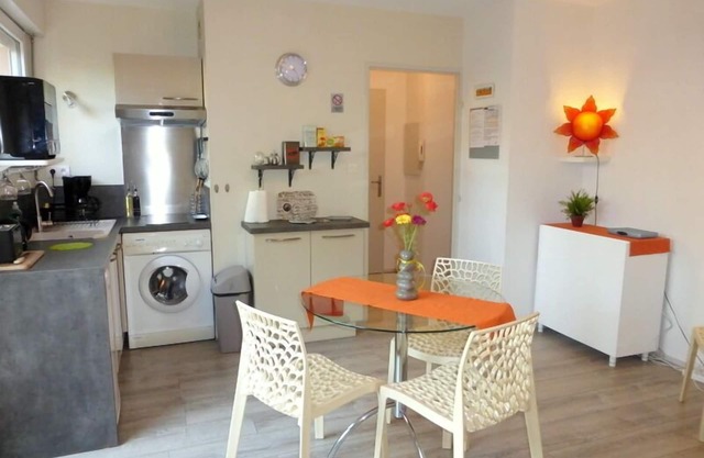 Beau Furnished classified 3 * 3/4 Pers. + PARKING + WIFI + Garden
