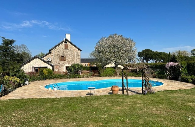 Beautifully renovated Farmhouse in rural France with private pool