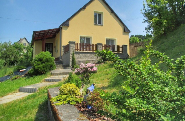Beautiful private villa for 12 people with WIFI, private pool, terrace and pets allowed