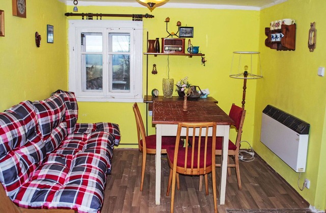 Beautiful private villa for 7 guests with WIFI, terrace and pets allowed