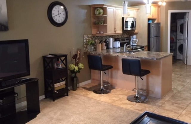 Beautiful 1 & 2 Bedroom Suites located in East Regina - Fines Drive - Excellent 1 Bedroom - Great Value - Unit 5