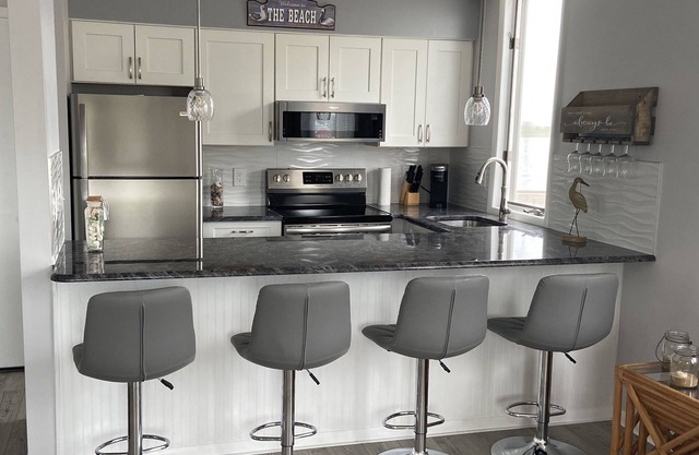 Beautiful 2 bed/2 bath Stone Harbor Condo with bay views.