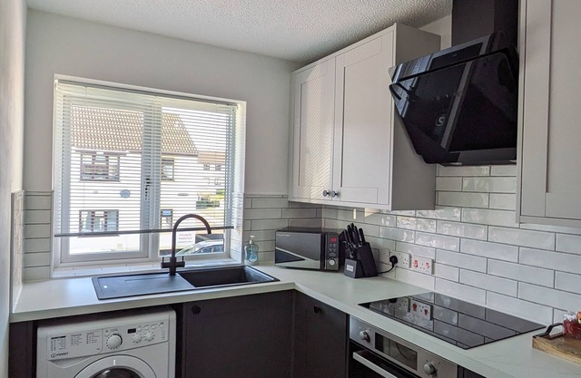 Beautiful 2 Bedroom Apartment in Brean, Somerset - 100 Yards From The Beach