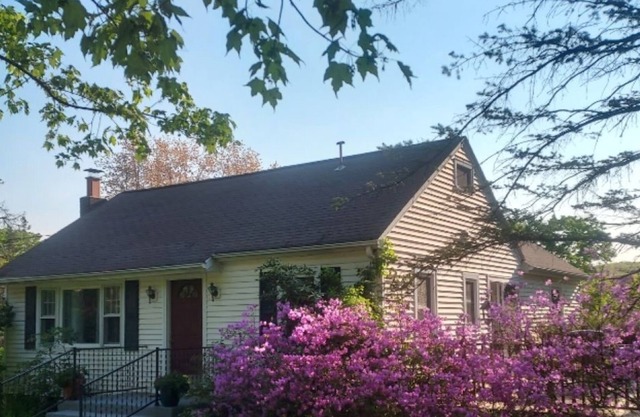 Beautiful 2 bedroom unit offered by Gina