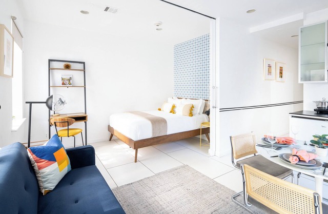 Beautiful 2 beds Apt in Midtown NYC #201