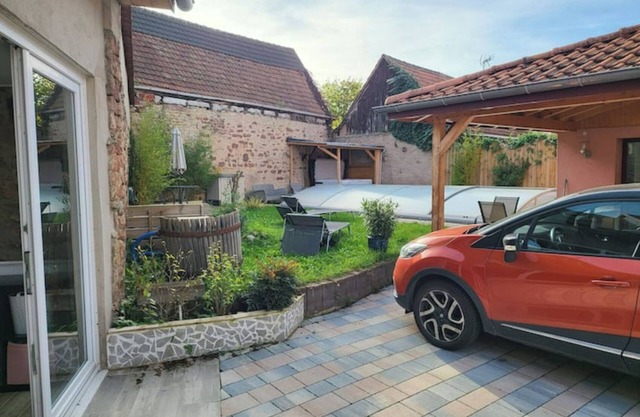 Beautiful 2-room apartment and outdoor jacuzzi on the wine route in an Alsatian village