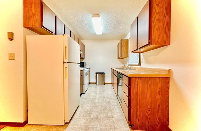 Beautiful 3-bedroom condo in Moorhead with WiFi