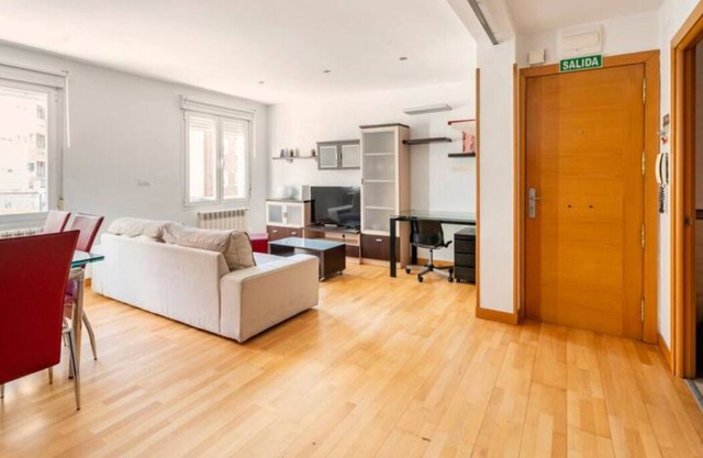 Beautiful and cozy apartment in Pamplona.