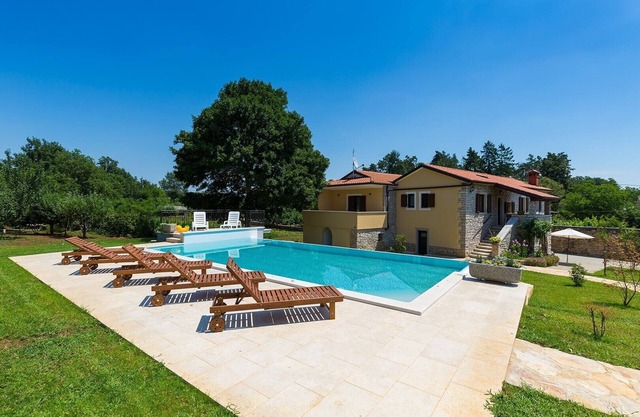 Beautiful and spacious newly built villa with private pool in a quiet environment in the interior of Istria