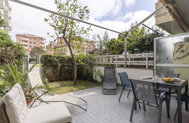 Beautiful apartment for 4 people with WIFI, A/C, terrace, pets allowed and parking