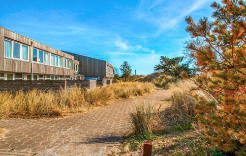 Beautiful Apartment In Schiermonnikoog