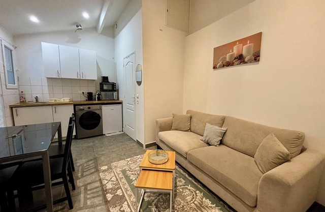 Beautiful apartment 5 minutes from the metro