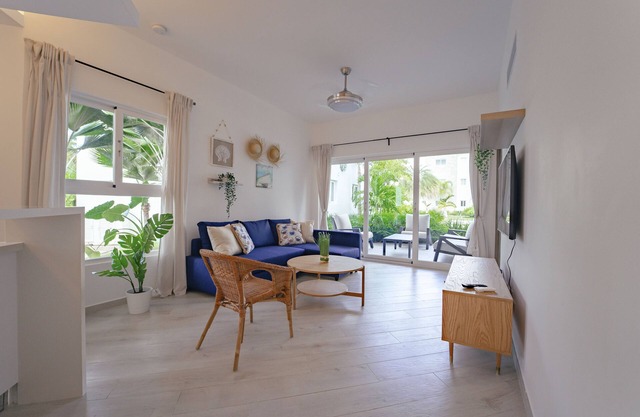 Beautiful apartment a few steps from the beach.