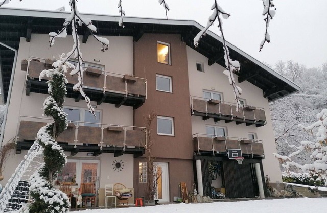 Beautiful apartment for 4 people with WIFI, TV, balcony and parking