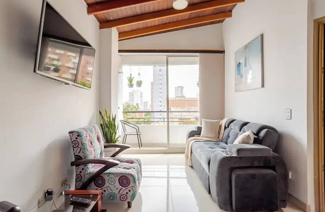 BEAUTIFUL APARTMENT IN SABANETA NEAR THE PARK.