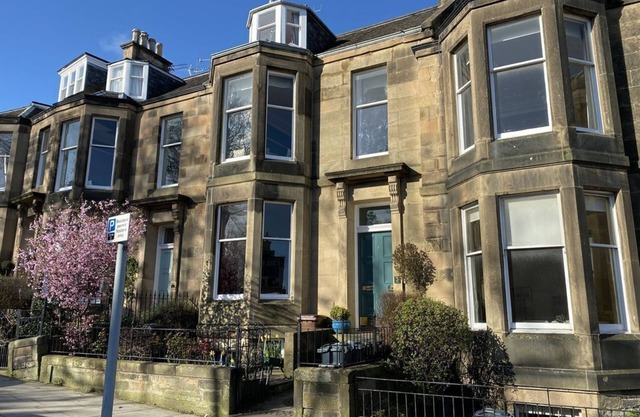 Beautiful Apartment On The Edge Of Edinburgh’s Historic New Town
