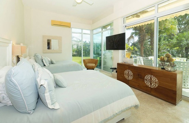 Beautiful apartment with Patio in Bijao - 5 min from the beach + 45 Days min stay