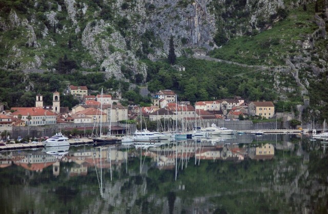 Beautiful apartment with pool and sea view of Kotor