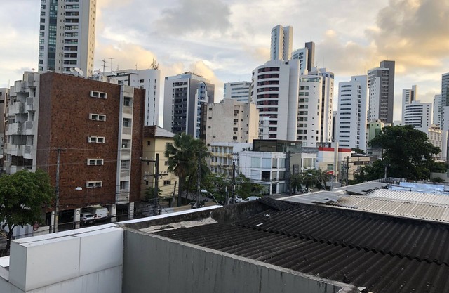 Beautiful APT NEXT TO BOA VIAGEM BEACH 150 m