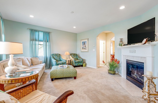 Beautiful Bayside Resort Townhouse w/Free WiFi, Private Washer/Dryer, & Patio