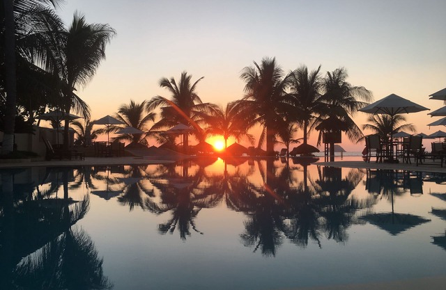Beautiful Beach Front 2 bedroom 2 bath Condo