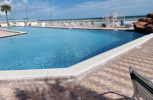 Beautiful Beachfront Resort Condo