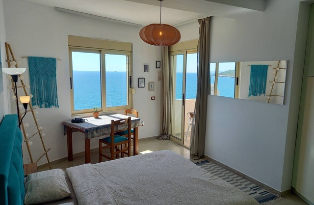 Beautiful beachfront apartment on the beach with sea views and 2 balconies