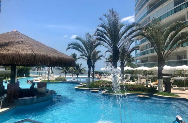 Beautiful apartment in a unique resort on Asturias beach in Guarujá