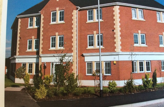 BEAUTIFUL BRIGHT MODERN GROUND FLOOR APARTMENT,PARKING, WIFI.