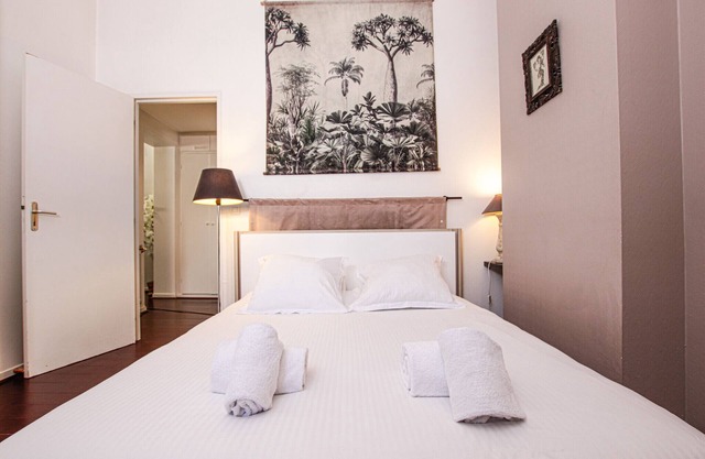 Beautiful, bright and quiet flat in the centre of town for 4 people