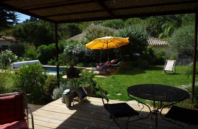 Beautiful bright Californian style house at Cap Brun with swimming pool