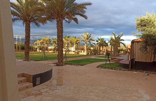 beautiful calm property, suitable for family and friends,