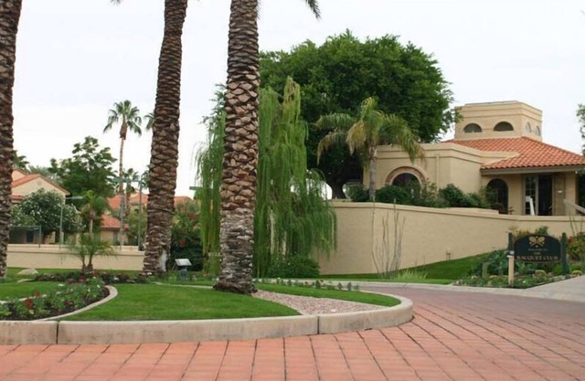 Beautiful Casita in the Racquet Club at Scottsdale Ranch