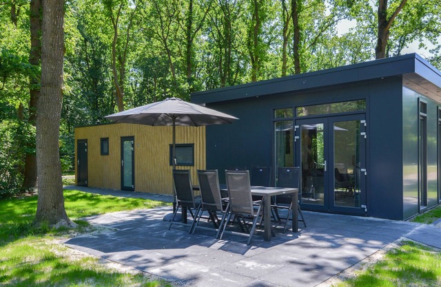 Beautiful chalet with enclosed garden