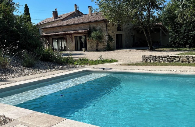 Beautiful, charming house in the Drôme, ideal for families and friends.