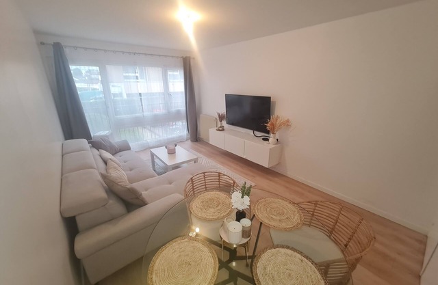 Beautiful, cocooning apartment. Near Paris/C.D.G