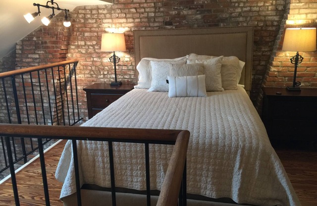 Beautiful Corporate Loft Suite In Historic Soulard