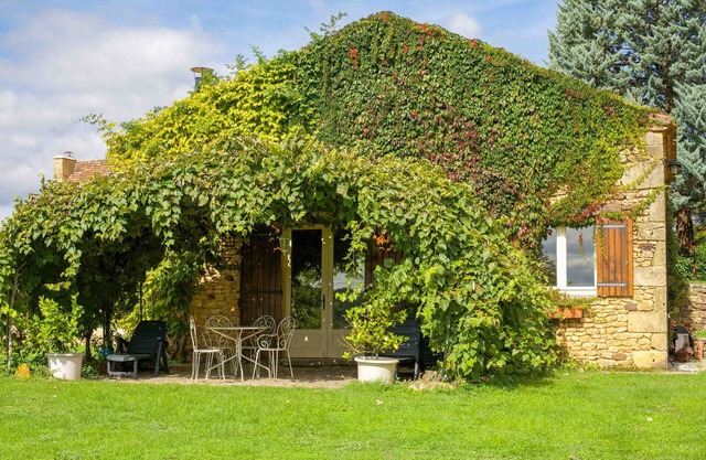 Beautiful cottage 4 people, Black Périgord.