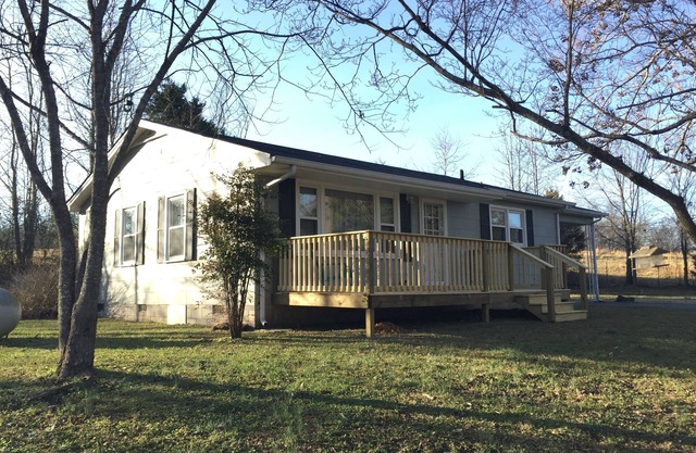 Beautiful Country Retreat Perfect for Fishermen or A Peaceful Family Vacation