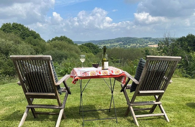 Beautiful eco lodge with stunning rural views