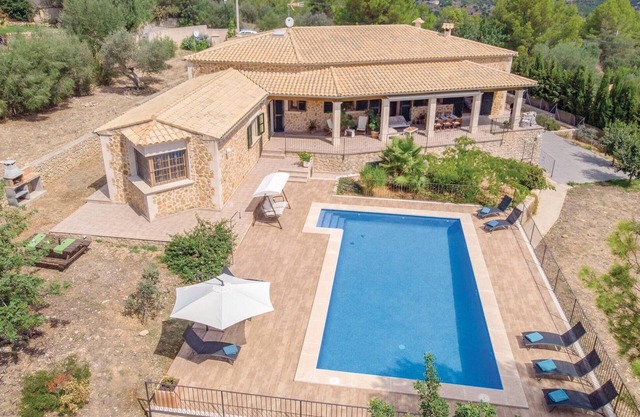 Beautiful home in Ses Rotgetes de Canet