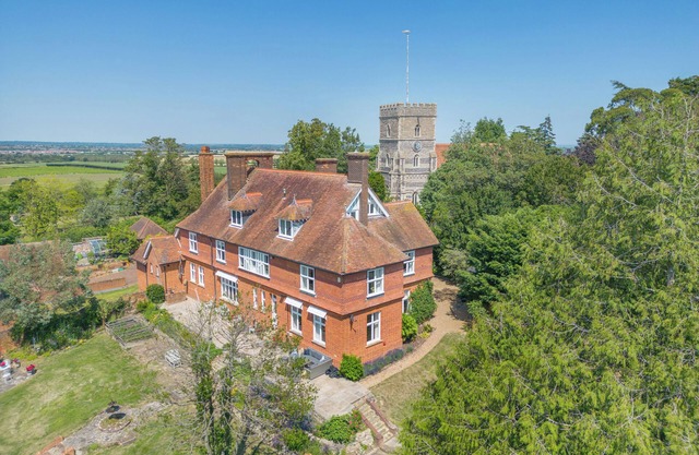 Beautiful Family-Friendly Victorian Rectory in a Peaceful Village